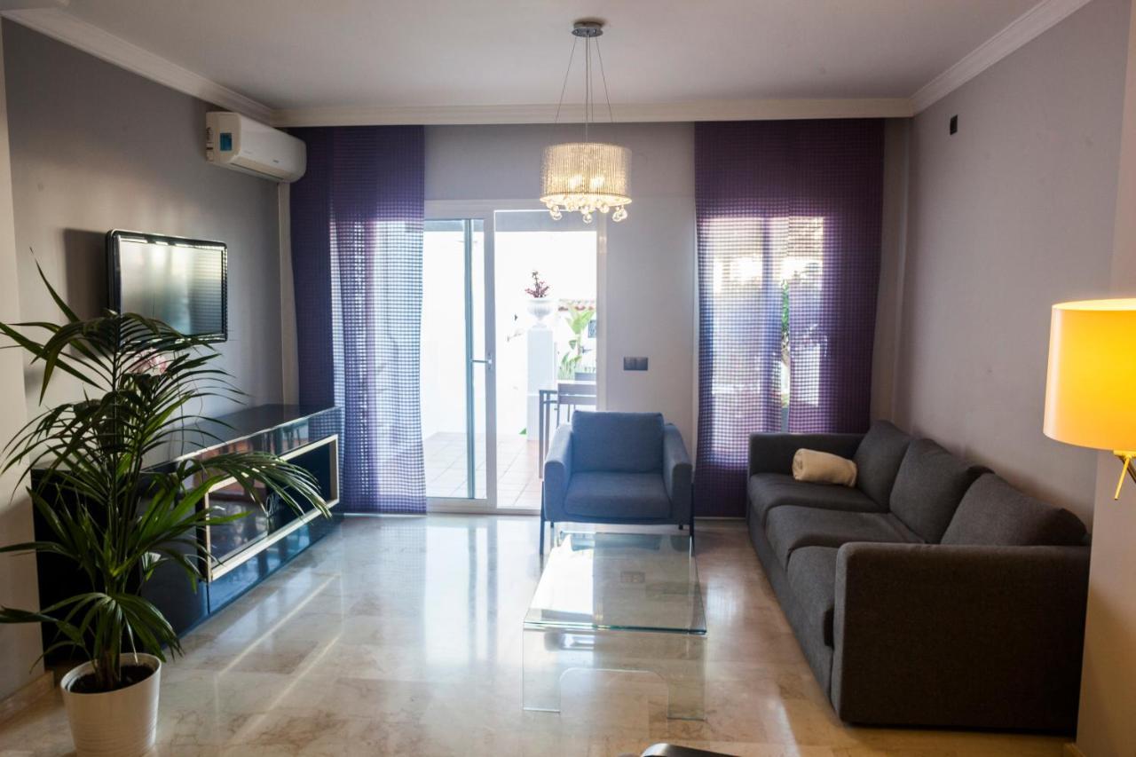 Abril Nerja Hotel Exterior photo