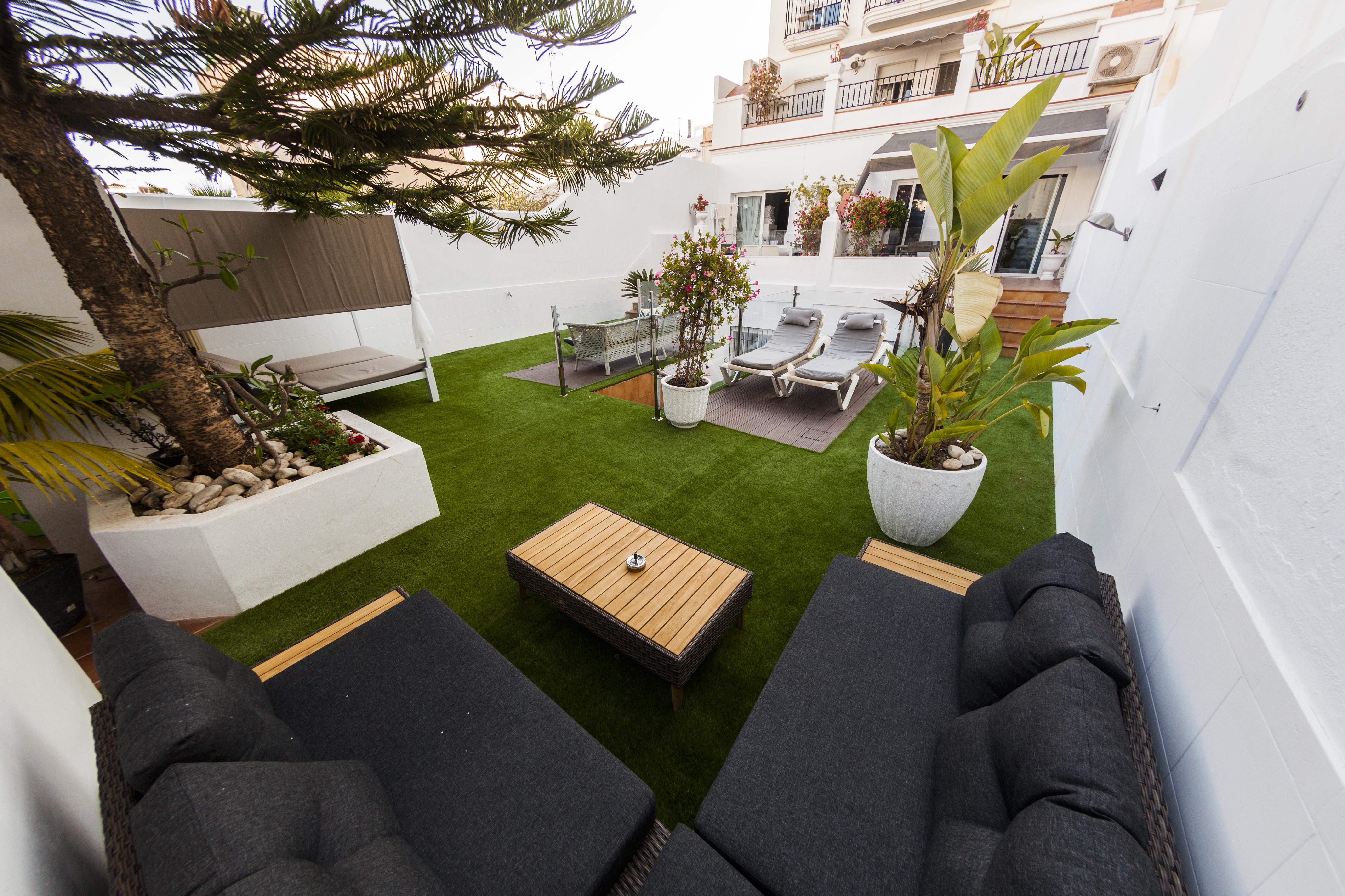 Abril Nerja Hotel Exterior photo