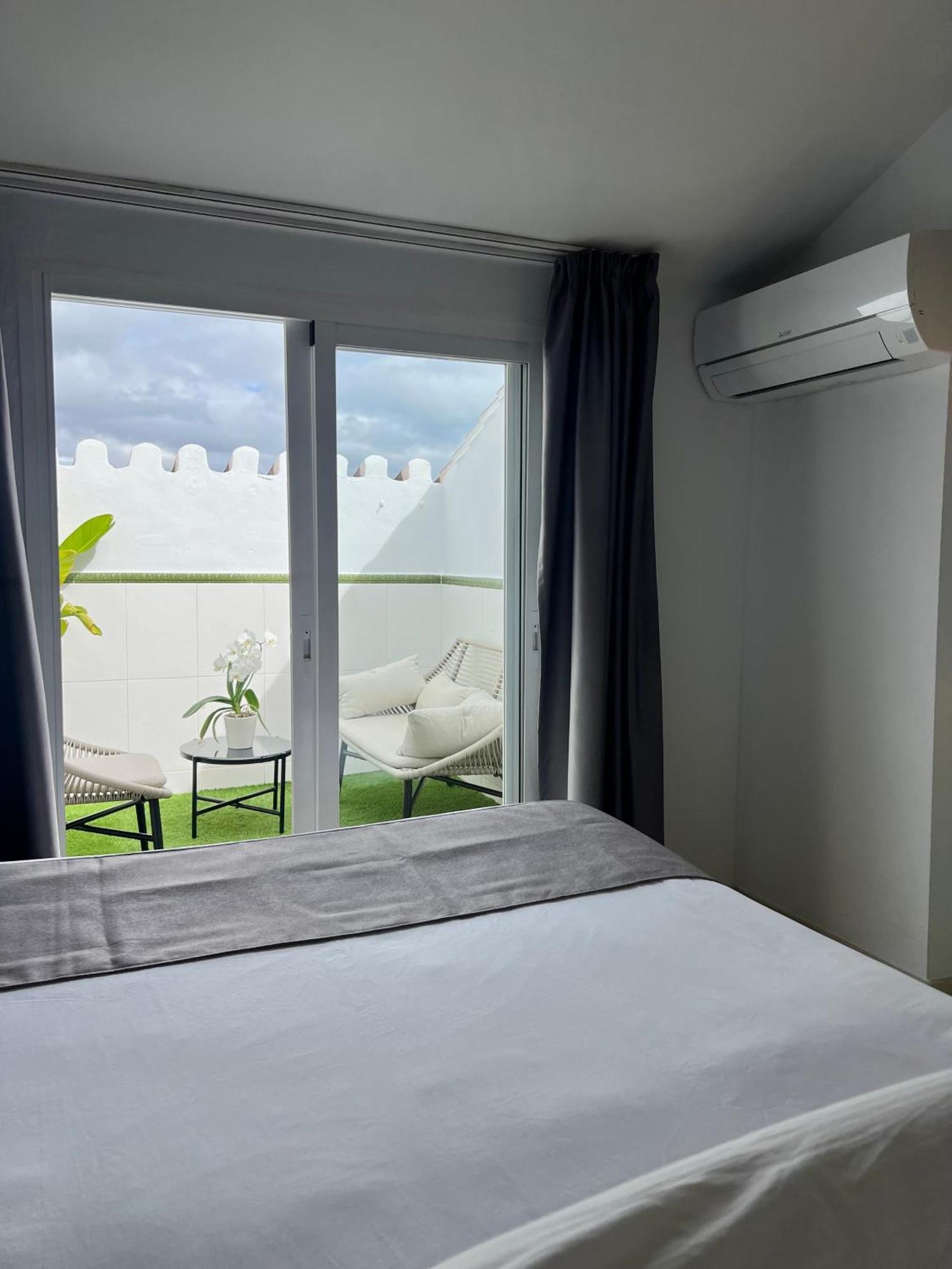 Abril Nerja Hotel Exterior photo